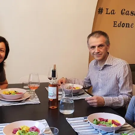 شقة La Casa Di Edone مونزامبانو