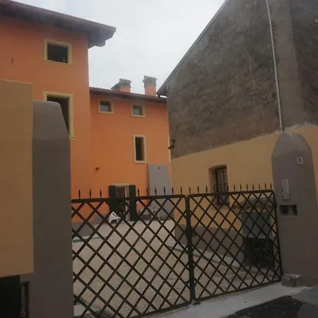شقة La Casa Di Edone مونزامبانو