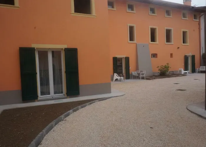La Casa Di Edone Apartamento Monzambano